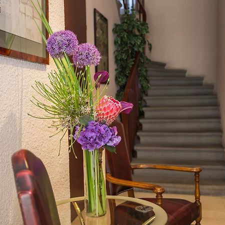 Hôtel Résidence Cité-Verdaine Ginevra Esterno foto